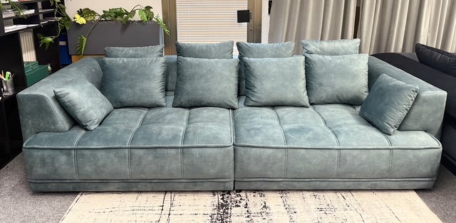 tiga divano lineare relax in tessuto ice blue vikado arredamento (3)