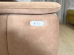 4-Sitzer-Sofa ALVIN mit elektrischem Sitz – Originalfoto des sofort verfügbaren Exemplars, Showroom Vikado Bozen (6)