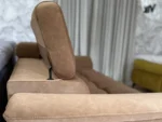 4-Sitzer-Sofa ALVIN mit elektrischem Sitz – Originalfoto des sofort verfügbaren Exemplars, Showroom Vikado Bozen (9)