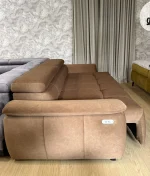 Divano 4 posti ALVIN con seduta elettrica – foto reale dell’esemplare disponibile subito, showroom Vikado Bolzano (12)
