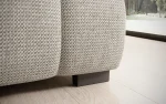 U-förmiges Relax-Ecksofa mit elektrischem Sitz BULL XL – Detail, im Raum