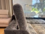 Eckschlafsofa ENZO S in Dress Me 04 – Originalfoto des sofort verfügbaren Exemplars, Showroom Vikado Bozen (7)