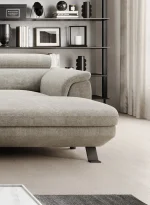 U-förmiges Eckschlafsofa mit Bettkasten RAVEN XL – im Raum